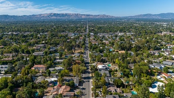 Upscale neighborhood shaken as residents warn crime is only getting worse - Fox News